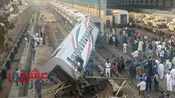 إصابة 3 أشخاص إثر انحراف عربة قطار روسي بمحطة أسوان